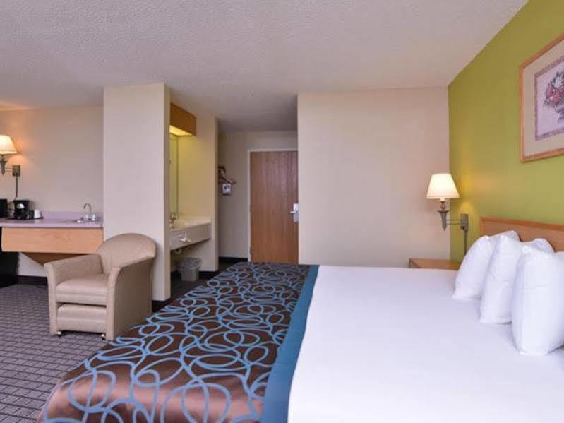Regency Inn Geneseo Il I-80 Kültér fotó