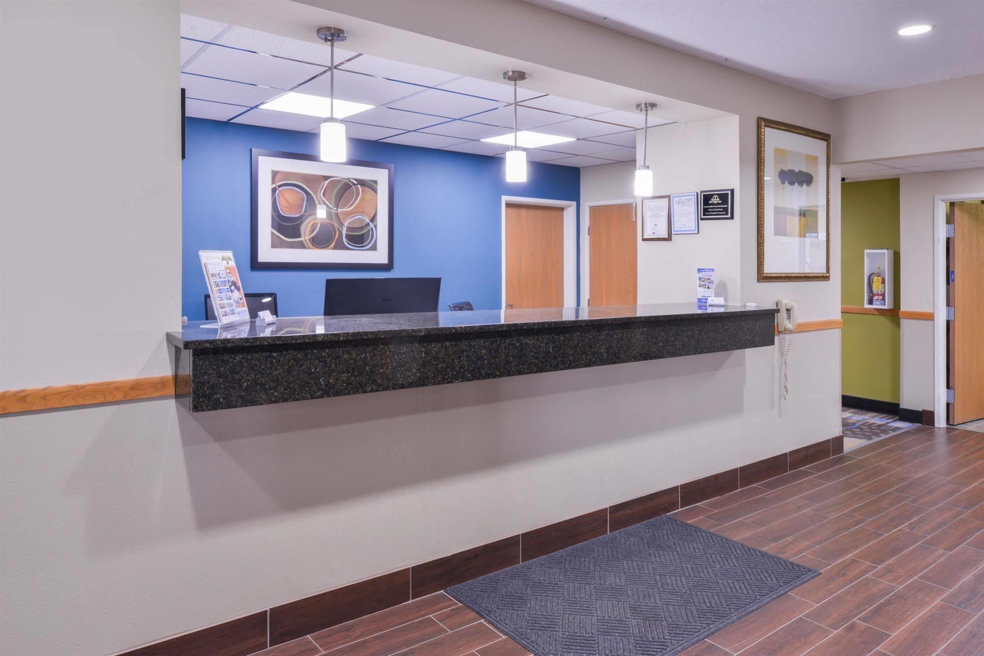 Regency Inn Geneseo Il I-80 Kültér fotó